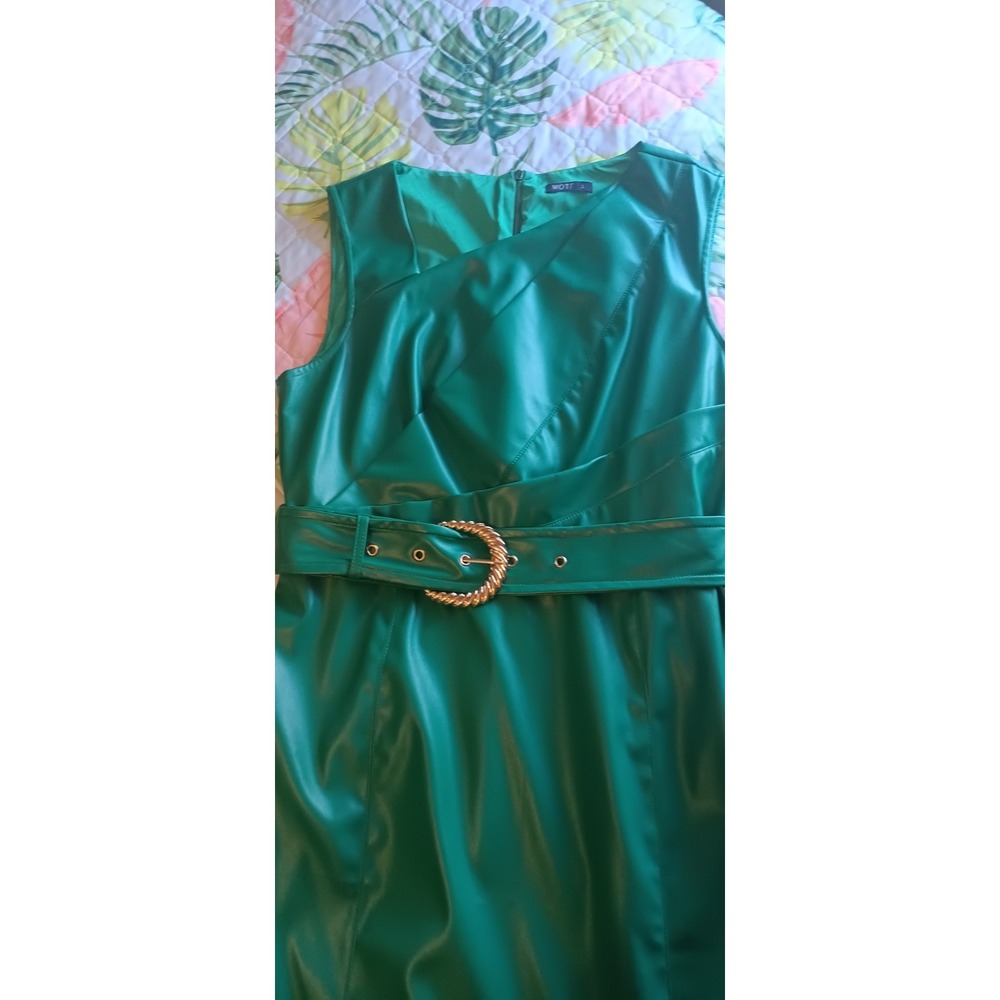 MOTF NWT Womens Dress L Green Sleeveless  Pleather Midi Urban Glam Bold Modern